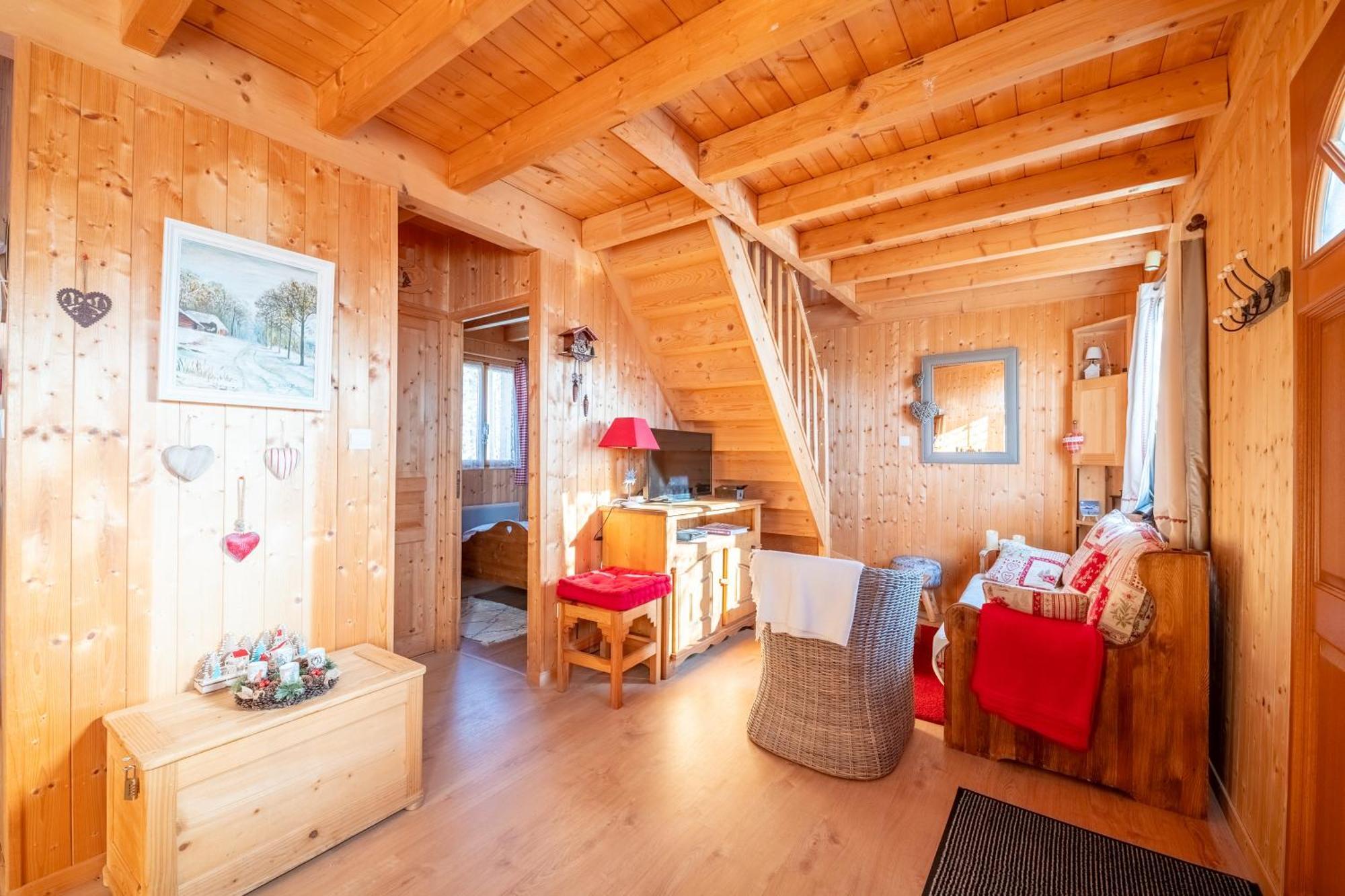 Chalet L'Embellie - Chalet Avec Piscine Partagee Saint-Laurent-en-Grandvaux エクステリア 写真